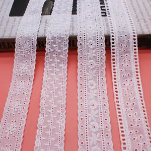 Free Sample 100% Cotton White Embroidered Eyelet Lace Trim for Clothing Decoration and Home Textile Embroidery Crochet Lace