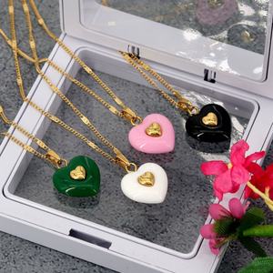 Collares con Colgante de Corazón Modernos 2026, Joyería Minimalista Hipoalergénica de Acero Inoxidable 316L con Baño de Oro PVD de 18k para Mujer - Product Image 1