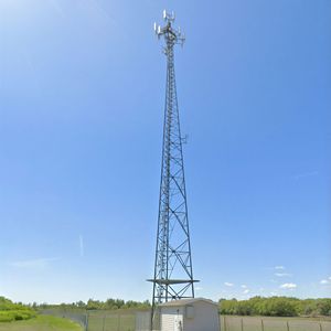 Tour de communication autoportante en treillis d'acier galvanisé à 3 pieds pour la construction de mât de téléphonie 5G et la diffusion du signal de réseau sans fil - Product Image 2