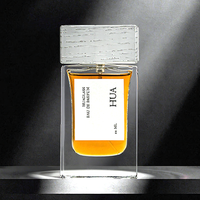 Flacons de parfum à fond épais avec logo personnalisé de 30ml 50ml Flacons de parfum en verre de parfum plat carré clair Bouchon en bois blanc/noir