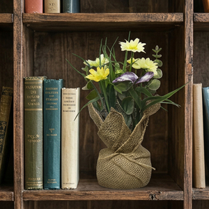Arrangement floral artificiel de fleurs de prairie succulentes en pot, enveloppé de toile de jute, pour décoration intérieure et centre de table de bureau - Product Image 6