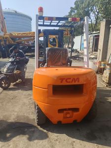 Montacargas Diésel TCM de 3 Toneladas FD30 FD50 de Alta Calidad, Originales de Japón, Usados de Segunda Mano, en Venta - Product Image 4