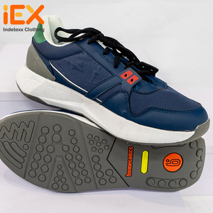 Chaussures en gros de Chine : Lot de stock en vrac, conteneur 40 pieds, pour les marchés d'Amérique centrale, d'Amérique du Sud et d'Afrique, surplus d'usine. - Product Image 1