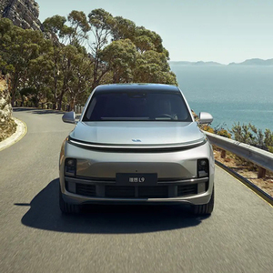 Cina Auto <span class=keywords><strong>Li</strong></span> L9 Auto ibrida guida a sinistra 4WD cambio manuale elettrico a lungo raggio sedili in pelle scuro tetto interno in metallo - Product Image 4