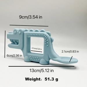 NEWEVER Nuovo Stile Cucchiaio Massaggiagengive in Silicone Senza BPA a Forma di Coccodrillo, Utensili per lo Svezzamento Guidato dal Bambino, Cucchiaio per Neonati Fase 1, 7-36 Mesi - Product Image 2