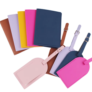Organisateur de documents personnalisable en cuir PU de couleur unie pour les voyages en famille <span class=keywords><strong>Porte</strong></span>-<span class=keywords><strong>étiquette</strong></span> de bagage <span class=keywords><strong>Porte</strong></span>-passeport Tout <span class=keywords><strong>porte</strong></span>-carte à logo - Product Image 1