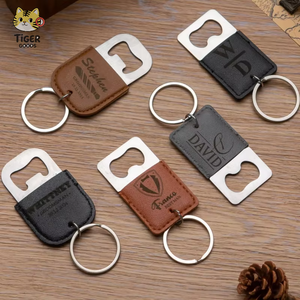 Décapsuleur porte-clés en cuir TGYW Factory, ouvre-bouteille en acier inoxydable avec logo, ouvre-boîte à <span class=keywords><strong>bière</strong></span>, <span class=keywords><strong>cadeau</strong></span> pour témoin de mariage - Product Image 1