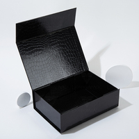 Boîtes à parfum en gros Lionwrapack, personnalisées avec un couvercle à rabat en feuille d'or, magnétique, écologiques, en papier texturé crocodile, emballage cadeau
