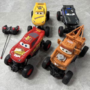 Camioneta a Control Remoto con Carcasa de PVC, Todoterreno, Alta Velocidad, Lista para Usar, con Cable USB para Niños, Interior/Exterior - Product Image 1