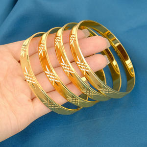 ดร็อปชิปสแตนเลสคุณภาพสูงทันสมัย24K ชุบทองเครื่องประดับปาร์ตี้อินเทรนด์สำหรับผู้หญิงของขวัญกำไลข้อมือ - Product Image 5