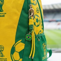 Breloque de sac de football, porte-clés tendance inspiré des fans de sport, avec détails en corde