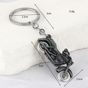 Porte-clés de voiture rétro 3D en forme de mini moto pour homme - Product Image 3