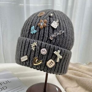Wholesale Fashion Acrylic Knitted <b>Hats</b> Common Winter Beanie <b>Hats</b> <b>for</b> Womens Travel - Product Image 3