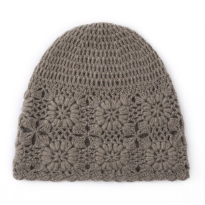 Gorro de Punto Calado Hecho a Mano para Mujer, Novedad de Primavera-Verano, Versátil, Protector de Orejas y Elegante - Product Image 3