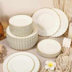 Platos Desechables Blancos de Plástico Duro Premium de 6 y 9 Pulgadas para Bodas y Fiestas - Product Image 2