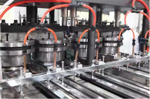 Unitely o mais recente BJ-DG500B 150-200 PCS/MIN alta velocidade papel placa fabricação máquina com 4 pistas - Product Image 5