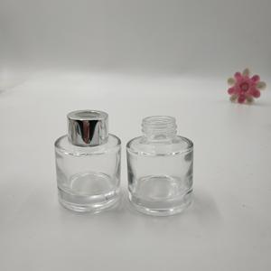 Bottiglia rotonda dell'aroma di vetro del cilindro da 50ml 100ml <span class=keywords><strong>con</strong></span> il bastone della fibra per il <span class=keywords><strong>diffusore</strong></span> domestico di fragranza - Product Image 3