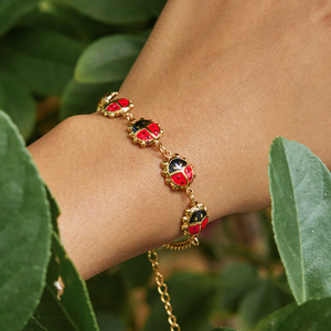 Pulsera con dije de mariquita para mujer, cadena de oro, diseño de insecto, regalo de joyería - Product Image 2