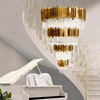 Lustre suspendu multi-étages en forme de cône de cristal de qualité professionnelle, luminaire vertical à plusieurs niveaux pour plafonds hauts, idéal pour l'éclairage des hôtels et villas