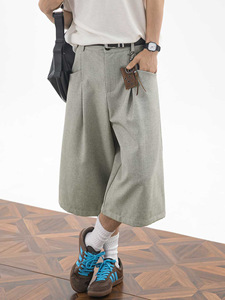 <span class=keywords><strong>กางเกง</strong></span>ขาสั้นผู้ชายลายเรียบสไตล์ลำลองสำหรับฤดูร้อน ระบายอากาศได้ดี ทรงหลวม สวมใส่สบาย ขาตรง พร้อมปักโลโก้ตามสั่ง - Product Image 2