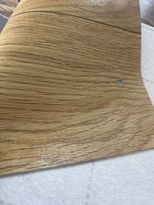 Rollo de Suelo de Linóleo de PVC con Aspecto de Madera de Alta Calidad, Duradero, en Oferta, para Oficinas, Salas de Reuniones, Proyectos de Materiales de Construcción - Product Image 5