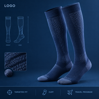 Chaussettes de compression sportives en polyester recyclé et élasthanne, jacquard tonal, avec soutien gradué du mollet, personnalisables OEM/ODM
