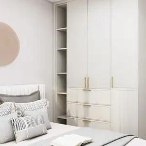 Furnitur Kamar Tidur Penyimpanan Lemari Baju Kain Kayu Putih Gaya Kayu Pengemasan Waktu Modern Dapat Disesuaikan Warna Papan