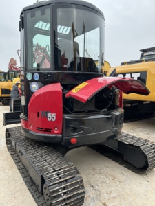 Mini-excavatrice Yanmar VIO80 de 8 tonnes, moteur diesel Yanmar 4TNV98, boîte de vitesses et pompe certifiées CE/EPA pour travaux utilitaires - Product Image 3