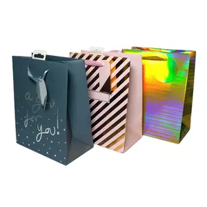Kantong kemasan dapat dilipat laminasi mengkilap tas Belanja bersinar pengemasan beberapa warna tas hadiah mewah