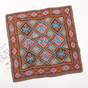 Foulard en soie motif Robin, plantes et fleurs, <span class=keywords><strong>petit</strong></span> carré, élégant et raffiné, châle décoratif tendance pour femme - Product Image 6