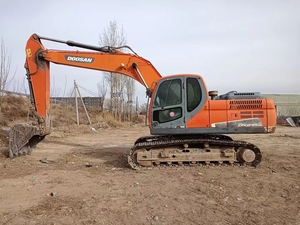 Excavatrice d'occasion Doosan DX215 21,5T haute efficacité avec moteur Daewoo Doosan certifié CE, attache rapide, brise-roche et tarière - Product Image 2