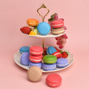 Lindo Llavero Redondo con Forma de Macaron, Modelo Realista de PU Artificial, Duradero, con Temática de Pastel 3D, Recuerdo de Año Nuevo - Product Image 2