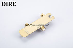 Ensemble <span class=keywords><strong>de</strong></span> <span class=keywords><strong>douche</strong></span> en laiton à glissière réglable, système <span class=keywords><strong>de</strong></span> pluie dissimulé en or brossé à poignée unique avec noyau <span class=keywords><strong>de</strong></span> valve en céramique <span class=keywords><strong>pour</strong></span> villas - Product Image 5