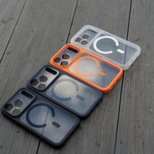 Étui Magnétique de Luxe pour iPhone 17 Pro Max – Coque Arrière Transparente en PC et TPU Antichoc avec Boutons Métalliques Premium et Contrôle Intelligent de l'Appareil Photo - Product Image 6