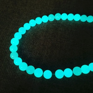 Perles <span class=keywords><strong>de</strong></span> <span class=keywords><strong>pierre</strong></span> lumineuses naturelles avec trous, perles rondes qui brillent dans le noir pour accessoires <span class=keywords><strong>de</strong></span> bijoux DIY - Product Image 6