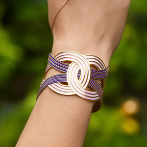 Bracelet manchette géométrique unisexe tendance en acier inoxydable 316L avec placage or PVD, design durable et résistant - Product Image 3