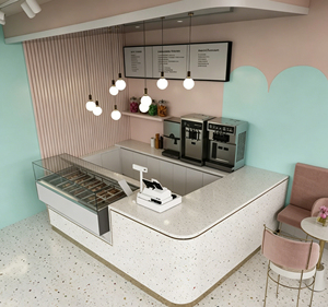 Bancone e Vetrina Espositiva Personalizzati per <span class=keywords><strong>Gelateria</strong></span> Moderna con Piano in Marmo e Vetrina per Gelato in Vetro - Product Image 1