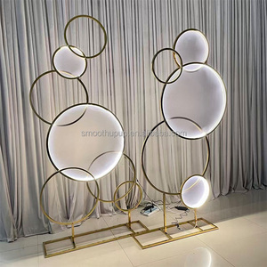 ฉากหลังงานแต่งงานทรงสูงทำจากโลหะ พร้อมจอ <span class=keywords><strong>LED</strong></span> สำหรับตกแต่งงานแต่งงานอย่างหรูหรา เหมาะสำหรับงานอีเว้นท์และงานปาร์ตี้ - Product Image 4