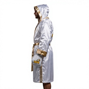 HAWK SPORTS INDUSTRIES Robe de boxe blanche à capuche avec bordure dorée en polyester, durable et confortable, pour l'entraînement, toutes saisons - Product Image 1