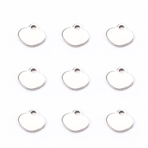 Pendentif en forme de coeur <span class=keywords><strong>pour</strong></span> femmes Bracelet et collier étiquettes en acier inoxydable accessoires en forme d'<span class=keywords><strong>amour</strong></span> <span class=keywords><strong>pour</strong></span> la fabrication de bijoux à bricoler soi-même - Product Image 5