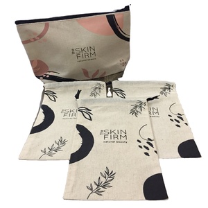 กระเป๋าผ้าคอตตอนแบบกำหนดเองเป็นมิตรกับสิ่งแวดล้อมเชือกผูกผ้าใบแบบใช้ซ้ำได้พร้อมลายจุดแบบธรรมดาพับเก็บได้สำหรับการช้อปปิ้งการเดินทาง - Product Image 1