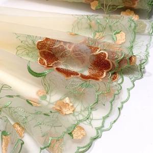 Tissu en maille transparente à bordure en dentelle brodée de style rural de 23 cm pour la décoration de vêtements de <span class=keywords><strong>poupée</strong></span> <span class=keywords><strong>Barbie</strong></span> - Product Image 4