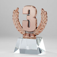 Pujiang cristal en gros pas cher clair blanc logo personnalisé musique de danse petit mini trophée en verre de cristal prix pour les enfants