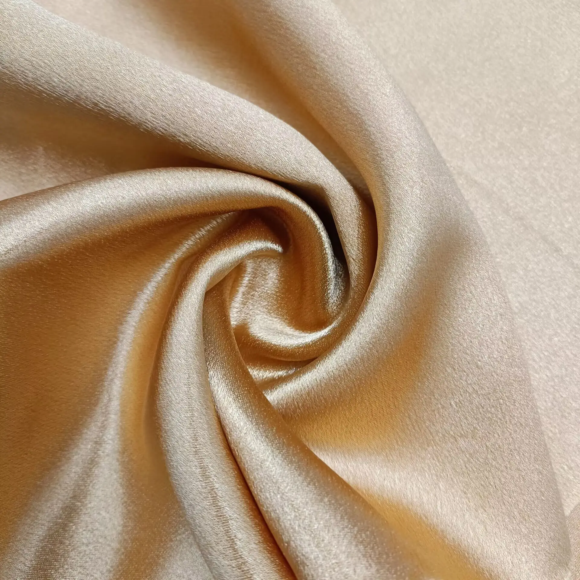 Tissu de satin de cristal populaire 150cm 160gsm colorant de poids moyen multi couleur