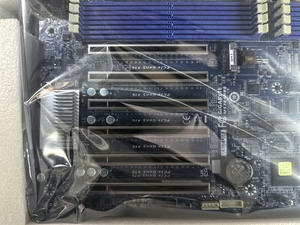 Placa base para servidor GIGABYTE MS74-HB0 de doble zócalo LGA 4710 E-ATX para procesadores Intel Xeon 6 <span class=keywords><strong>6700</strong></span> 6500 DDR5 MRDIMM PCIe 5.0 x16 - Product Image 2