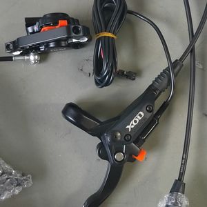 Juego de Frenos de Disco Hidráulicos para Bicicleta Eléctrica, Palanca de Control de Potencia para Scooter Eléctrico de Aleación de Aluminio, Frenos para Scooter, Marca XOD KTET - Product Image 1