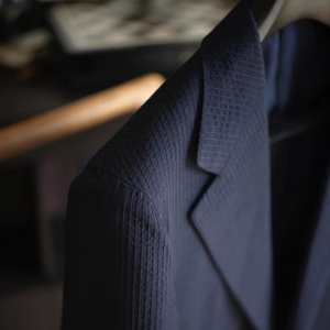 Costume de smoking en satin de couleur unie pour <span class=keywords><strong>homme</strong></span>, de luxe, sur mesure, respirant, grande taille, double boutonnage, vente en gros - Product Image 2