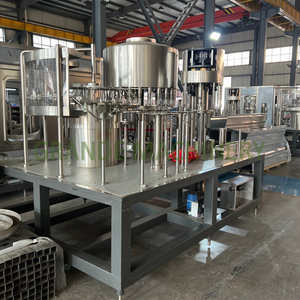 Ligne de remplissage d'eau minérale en bouteille avec convoyeur <span class=keywords><strong>pour</strong></span> l'embouteillage d'eau - Product Image 3