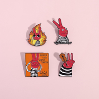 Broches en émail Red Rabbit personnalisées NUNCA HABIA VISTO TANTA CACA JUNTA, badges de revers, bijoux pour vêtements, cadeau pour amis