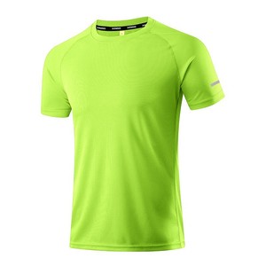 T-shirt Sportiva Slim da Uomo Personalizzata con Stile o Logo ODM, Maglietta per Fitness e Allenamento, Abbigliamento da Palestra per Uomo - Product Image 2